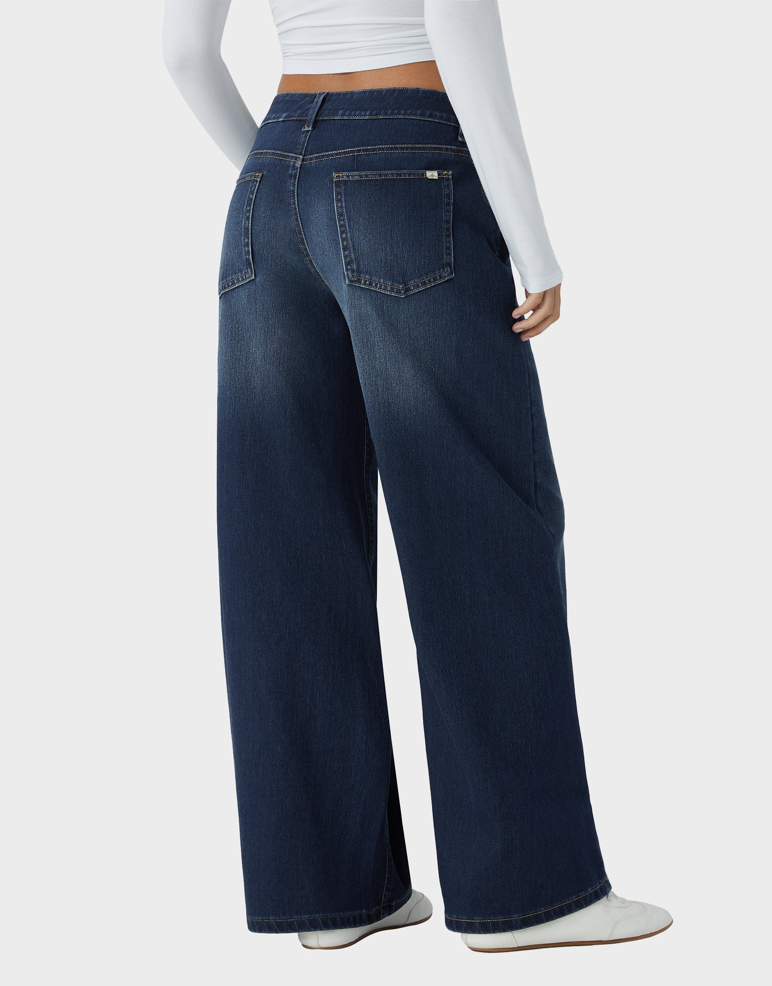 Asymmetrische Loose-Fit Wide-Leg Jeans mit niedriger Taille