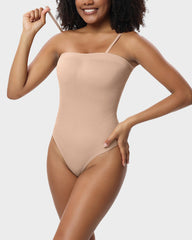 Nahtloser Bandeau-Shaping-Body mit String und abnehmbaren Trägern