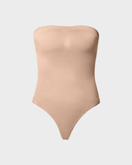 Nahtloser Bandeau-Shaping-Body mit String und abnehmbaren Trägern
