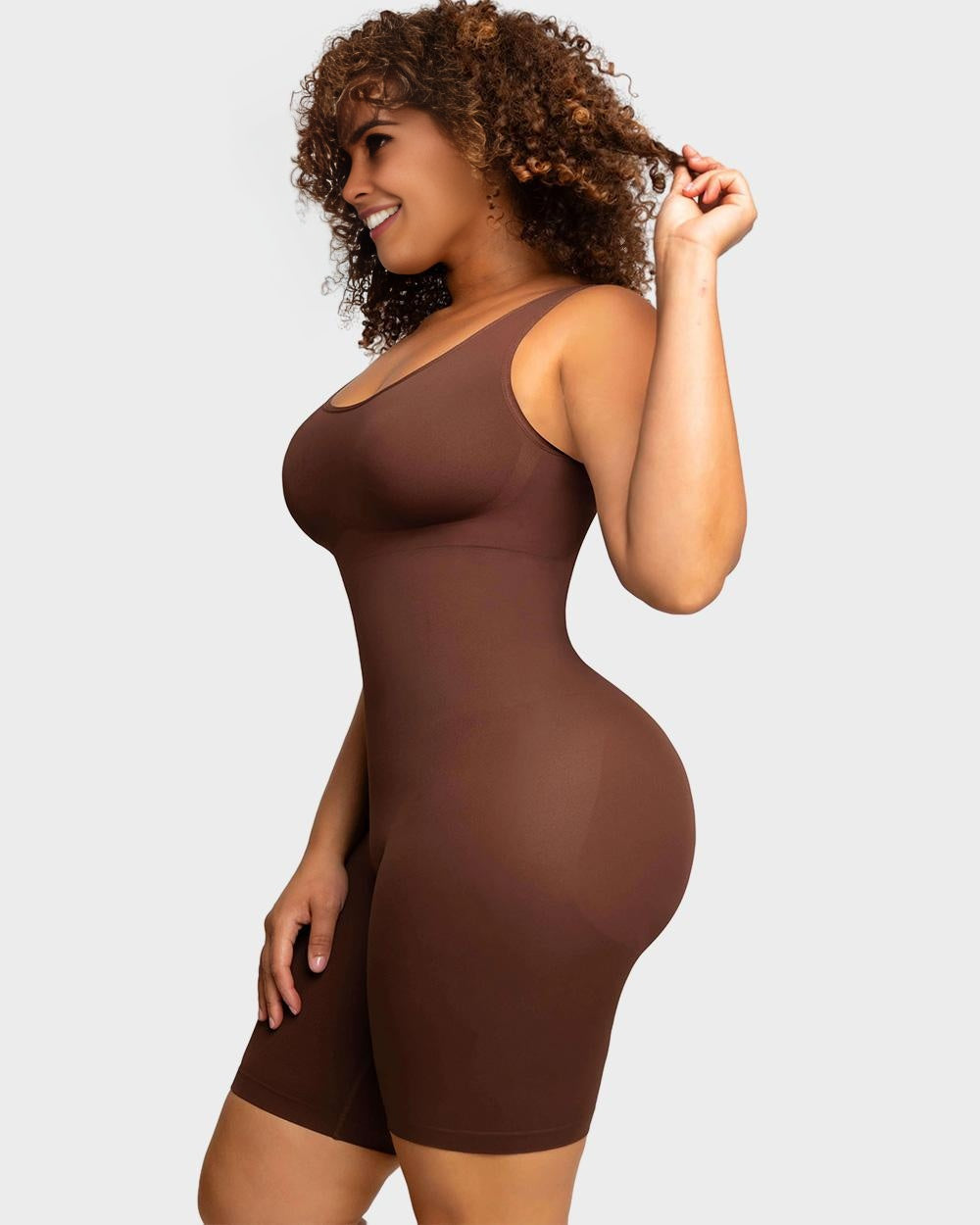 Nahtloser Shaping-Body mit mittellangem Bein